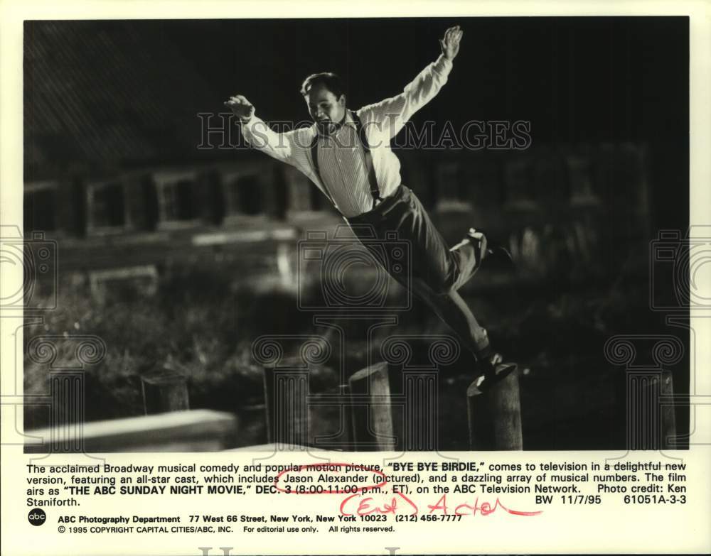 1995 Press Photo Actor Jason Alexander in Broadway's "Bye Bye Birdie" Scene- Historic Images