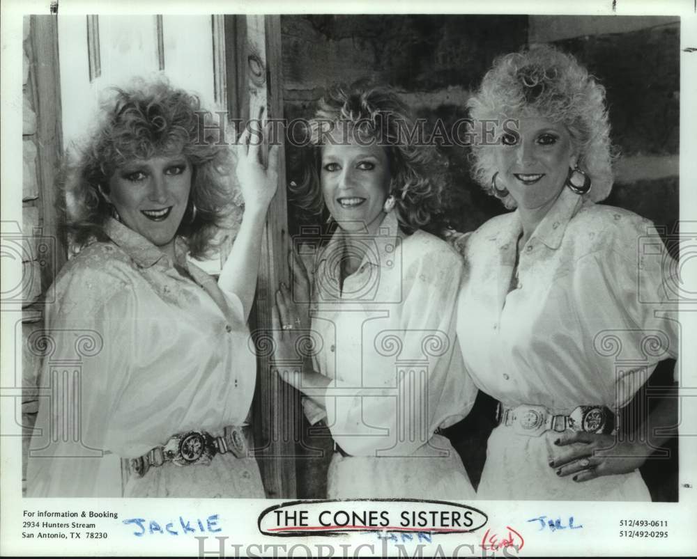 1996 Press Photo Jackie, Jann, Jill of The Cones Sisters, Musical Group- Historic Images