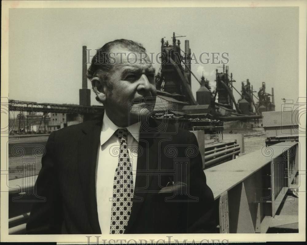 1977 Press Photo Charles Collingwood, CBS News Special Report on CBS Television- Historic Images