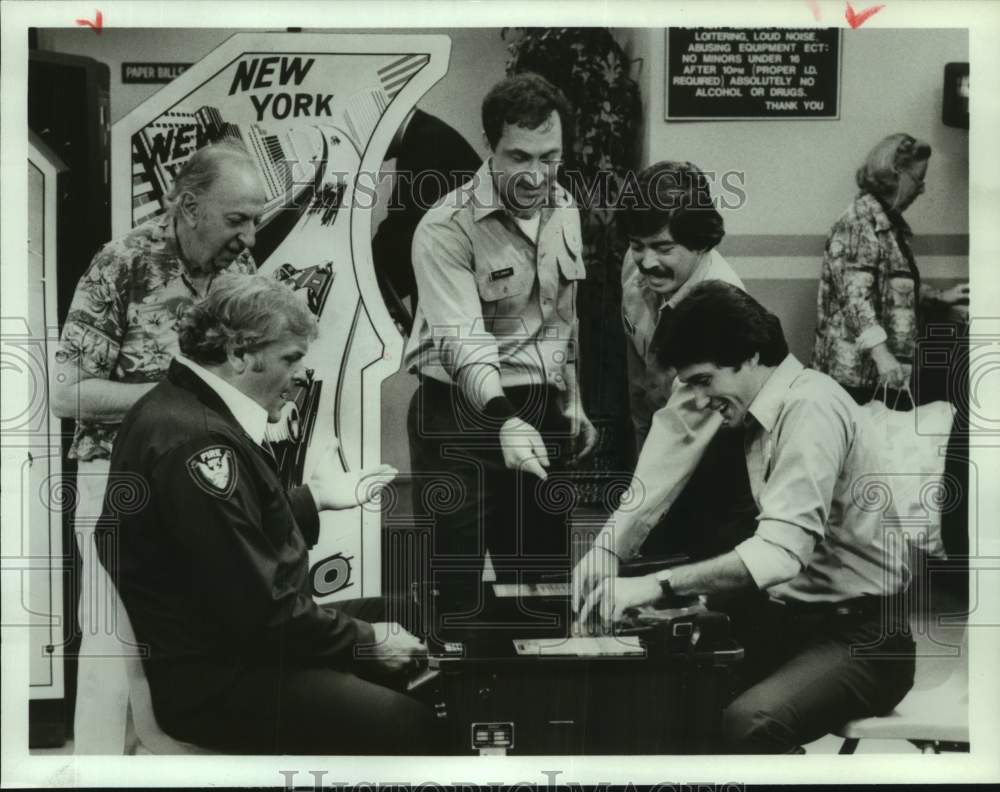 1982 Press Photo Brian Dennehy and cast on "Star of the Family" - "Arcade Wars"- Historic Images