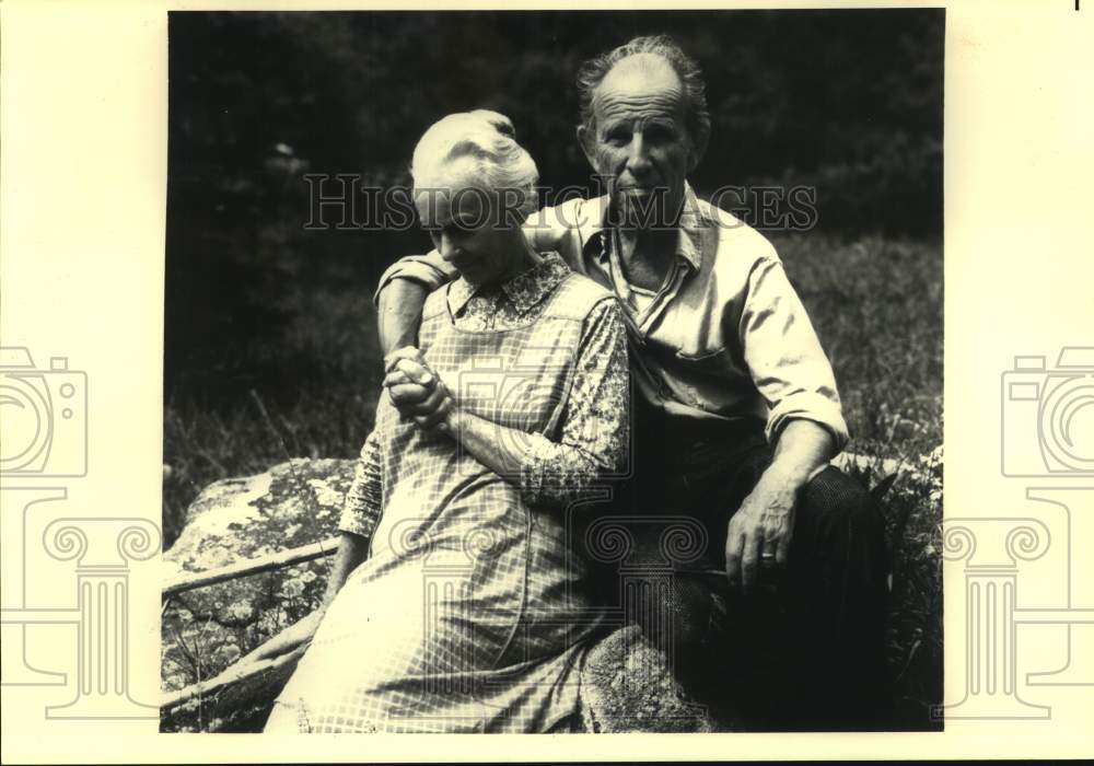 1987 Press Photo Actors Hume Cronyn and Jessica Tandy in &quot;Foxfire&quot; on CBS-TV- Historic Images