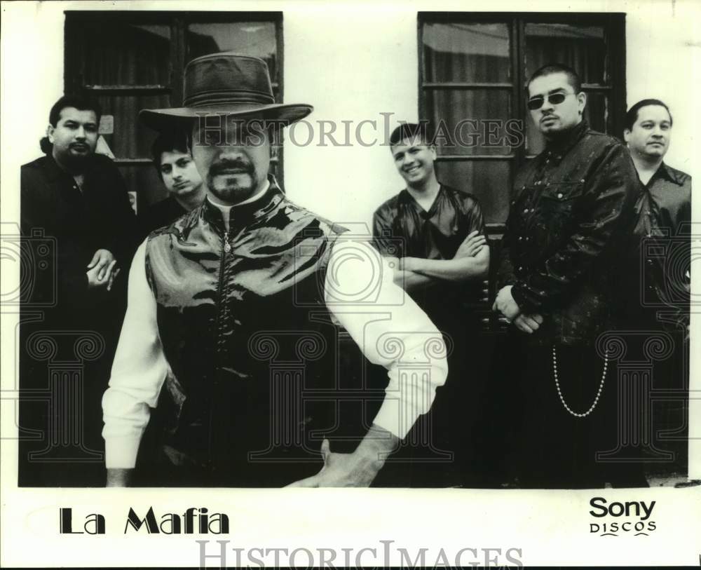 1996 Press Photo Six Members of the band La Mafia, Entertainers - sap21916- Historic Images