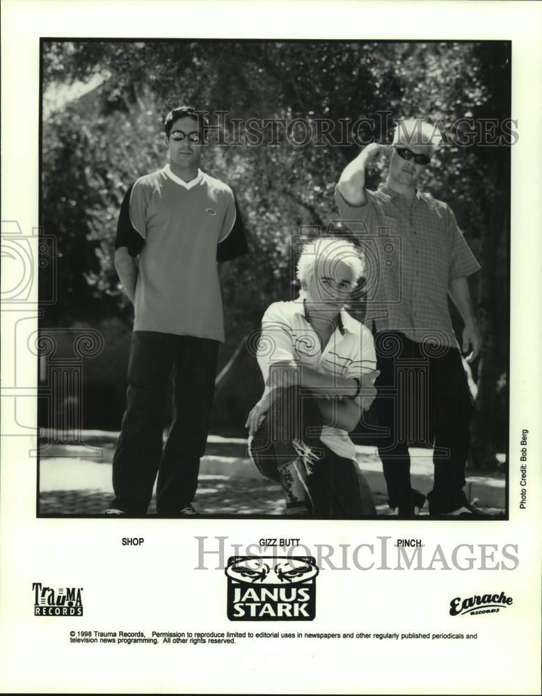 1998 Press Photo Shop, Gizz Butt, Pinch of Janus Stark Band, Entertainers- Historic Images