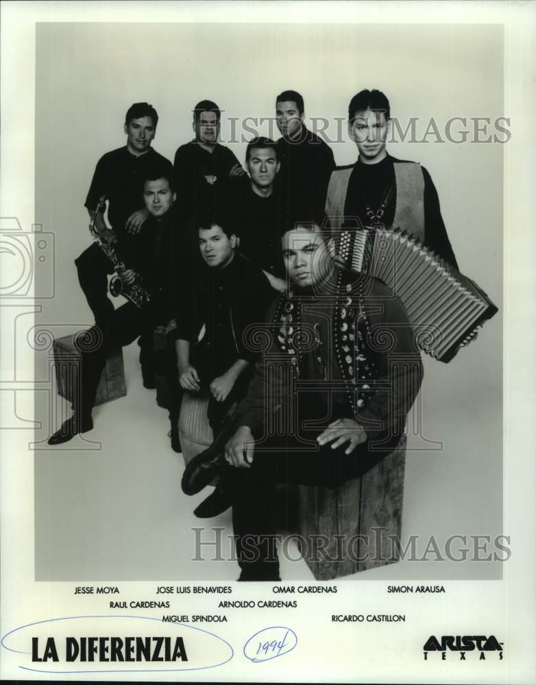 1994 Press Photo Members of the band La Diferenzia, Entertainers - sap22016- Historic Images