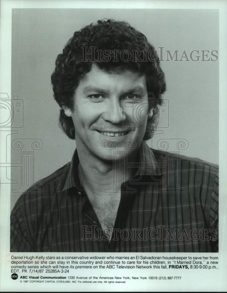 1987 Press Photo Actor Daniel Hugh-Kelly in &quot;I Married Dora&quot; on ABC Television- Historic Images