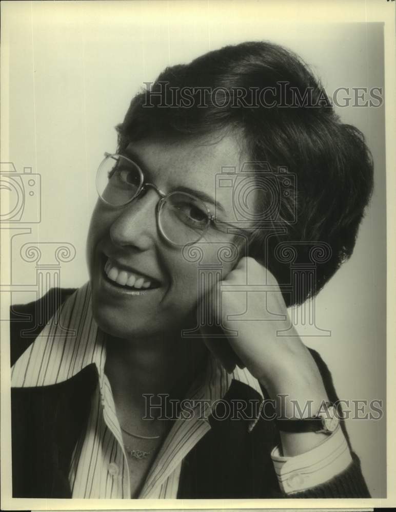 1977 Press Photo Actress Beverly Archer in "We've Got Each Other" on CBS TV- Historic Images