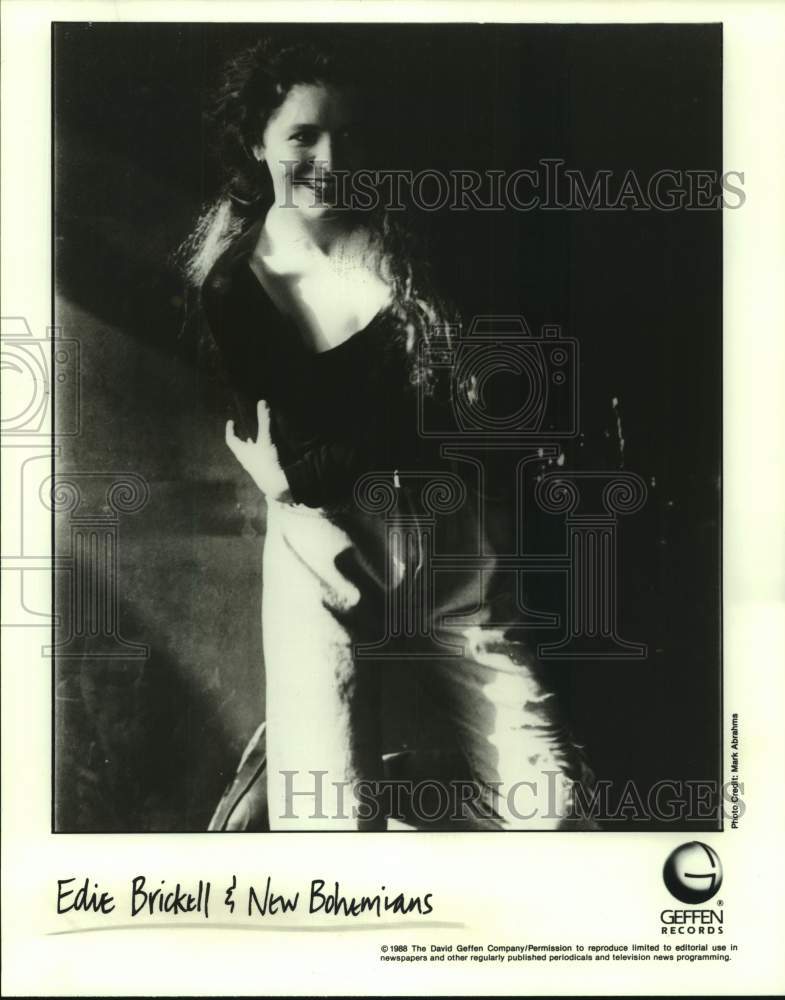 1988 Press Photo Musician Edie Brickell of &quot;Edie Brickell &amp; New Bohemians&quot;- Historic Images