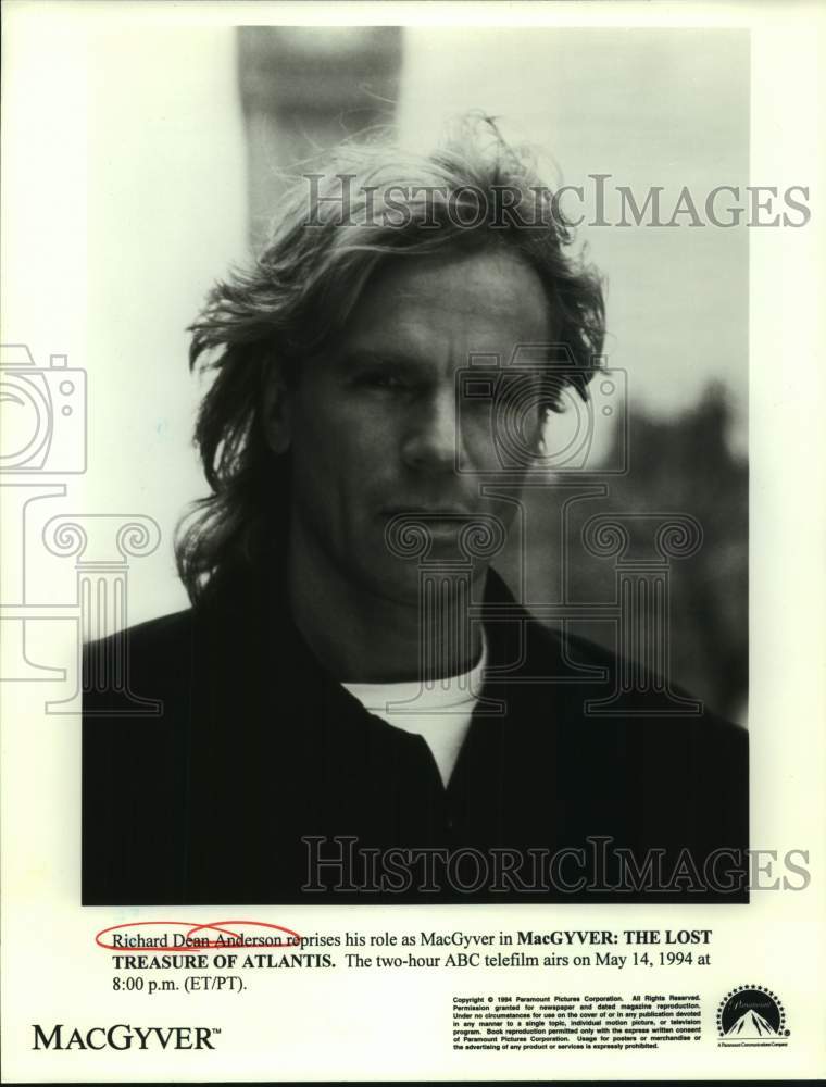 1994 Press Photo Actor Richard Dean Anderson in &quot;MacGyver&quot; on ABC-TV - sap22379- Historic Images