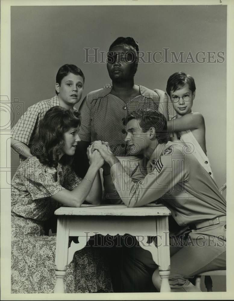 1982 Press Photo Actor Pearl Bailey with Co-Stars of &quot;The Member of The Wedding&quot;- Historic Images