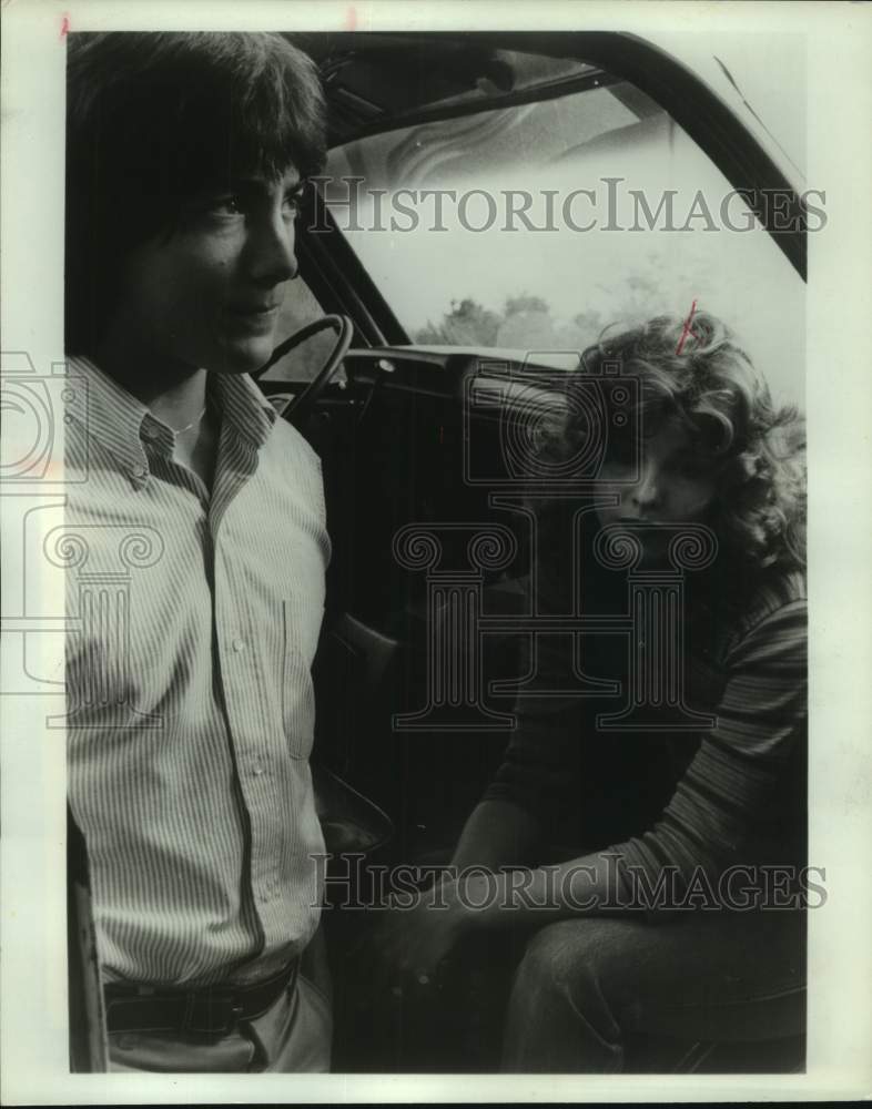 1981 Press Photo Actors Scott Baio, Faye Grant in "Senior Trip!" on CBS-TV- Historic Images