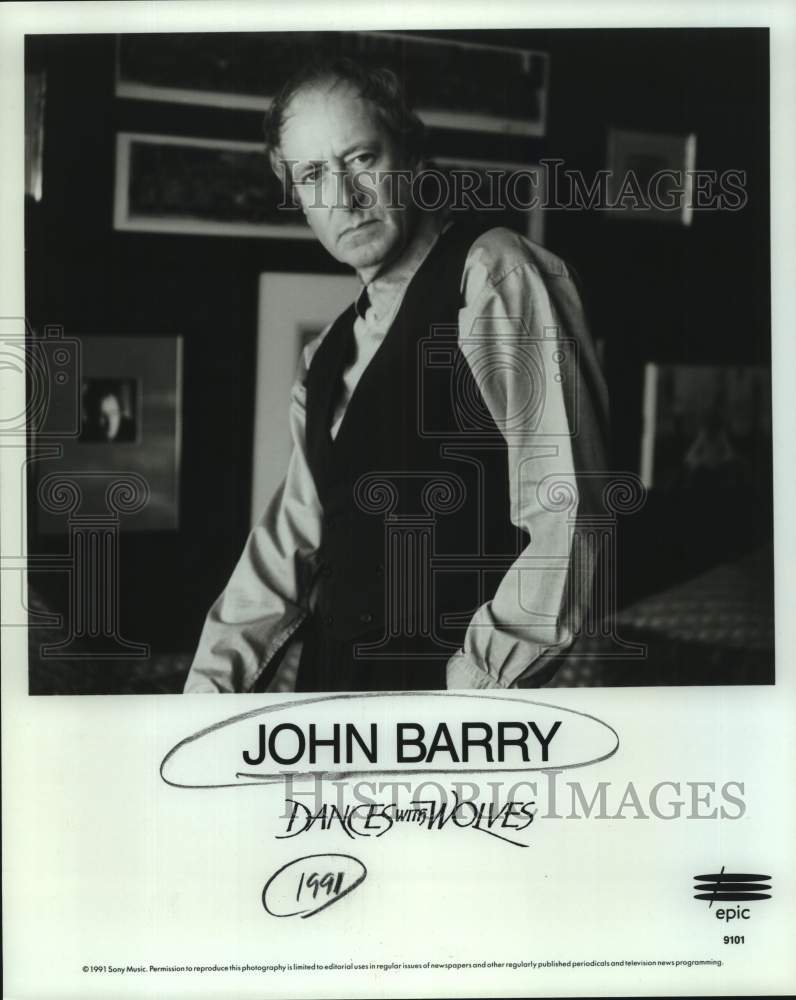 1991 Press Photo Actor John Barry in "Dances with Wolves" - sap23470- Historic Images