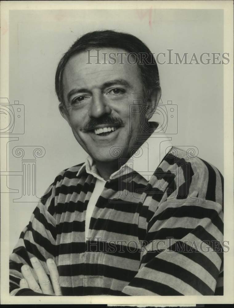 1977 Press Photo Actor John Astin in "Operation Petticoat" on ABC Television- Historic Images