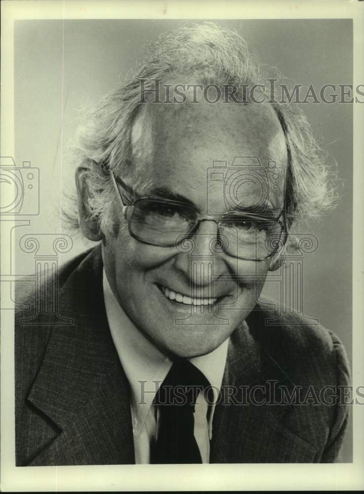 1975 Press Photo Actor Barnard Hughes in closeup smiling - sap23928- Historic Images