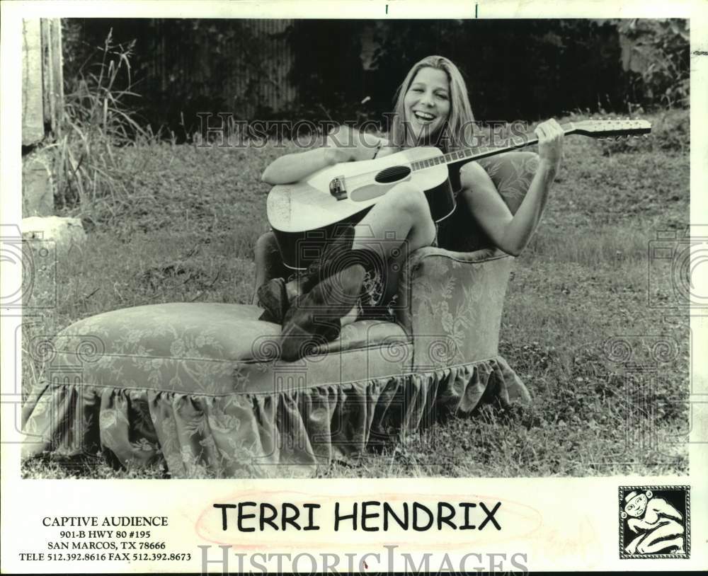 1997 Press Photo Singer, Musician Terri Hendrix - sap24011- Historic Images