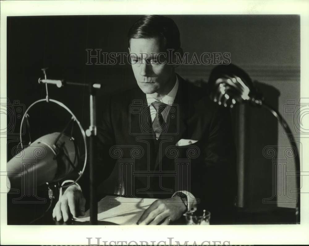 1988 Press Photo Actor Anthony Andrews in &quot;The Woman He Loved&quot; on CBS Television- Historic Images