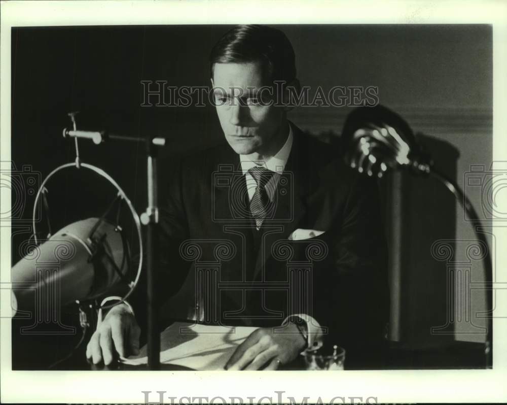 1988 Press Photo Actor Anthony Andrews in "The Woman He Loved" on CBS Television- Historic Images