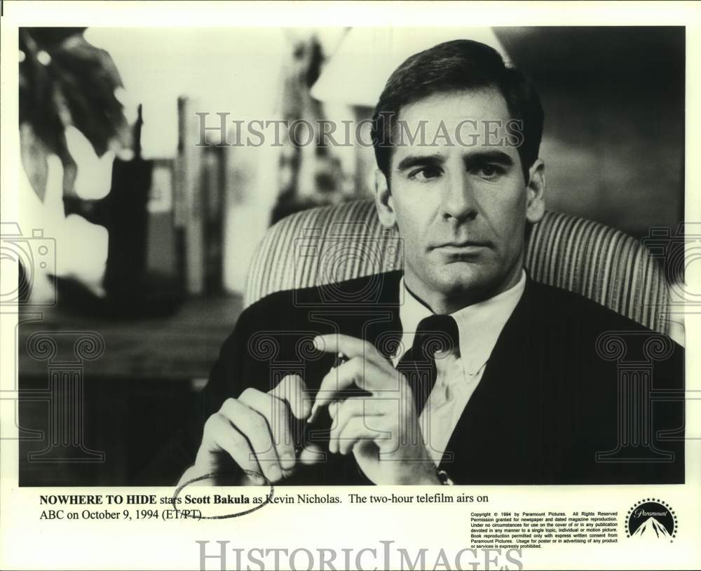 1994 Press Photo "Nowhere to Hide" stars Actor Scott Bakula as Kevin Nicholas- Historic Images