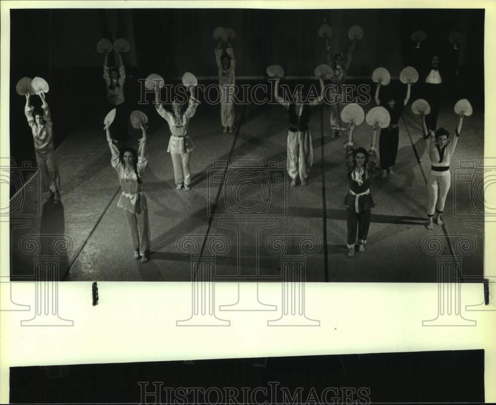 1984 Press Photo Dee McCandless Dance Co. Dancers perform &quot;A Trip to Chinatown&quot;- Historic Images