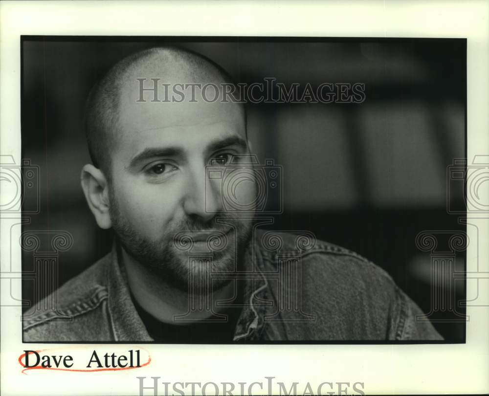 2001 Press Photo Dave Attell, stand-up comedian, actor and writer. - sap24217- Historic Images