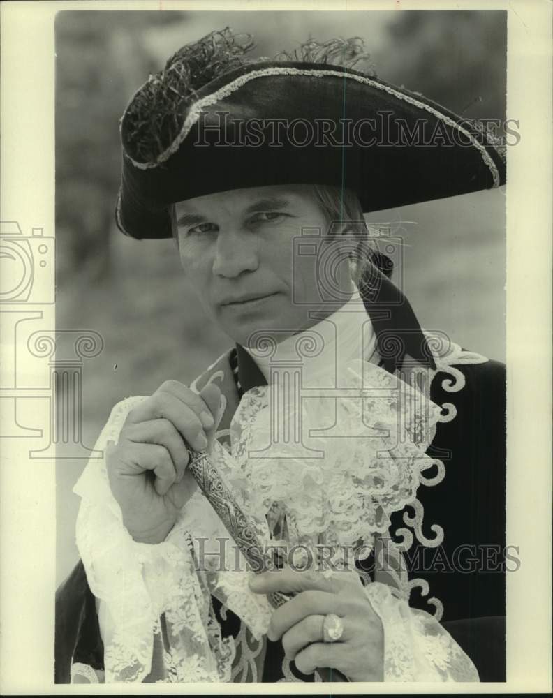 Press Photo Michael York, Movie Actor - sap35179