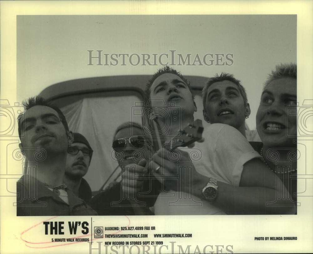 Press Photo The W's, Musical Group - sap35716
