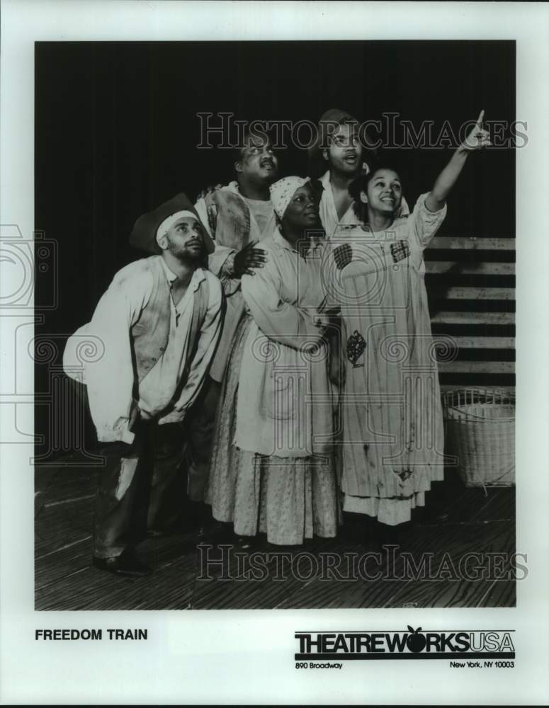 Press Photo Dale Hall, James Alexander & Susan Spain in Freedom Train.