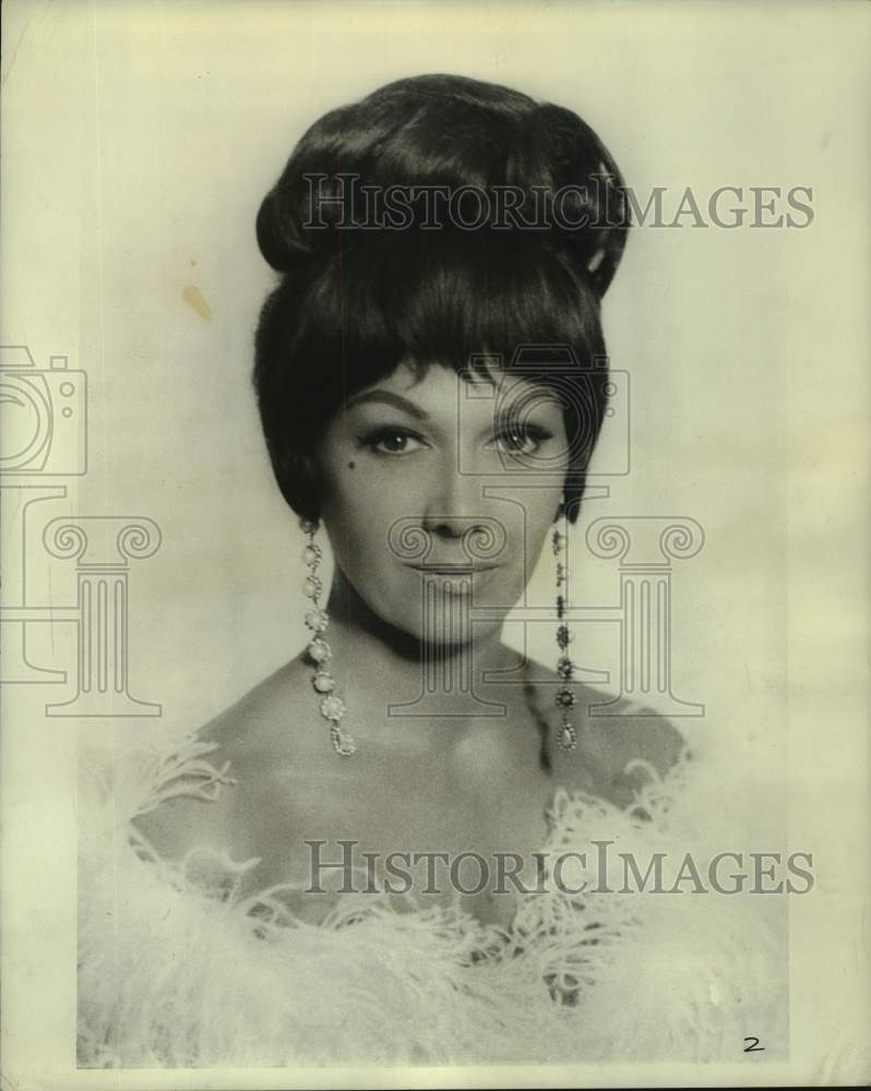 Press Photo Former Ice Capades Performer Aja Zanova - sap44965- Historic Images