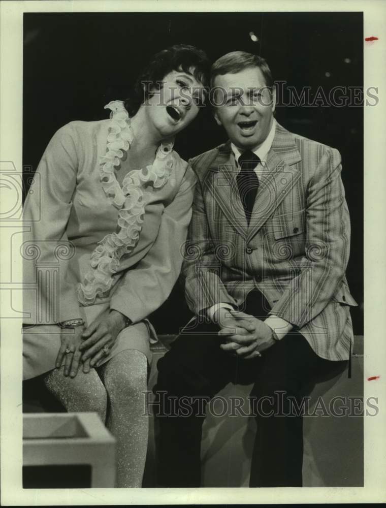 1971 Press Photo Mel Torme, jazz singer, musician and composer with co-star.- Historic Images