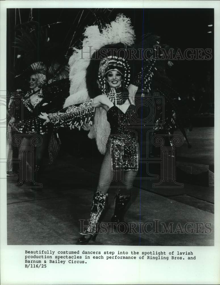 Press Photo Dancers with the Ringling Bros. and Barnum &amp; Bailey Circus.- Historic Images