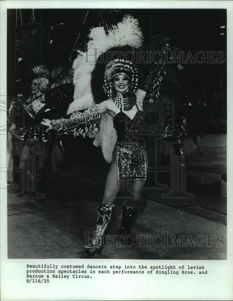 Press Photo Dancers with the Ringling Bros. and Barnum & Bailey Circus.- Historic Images