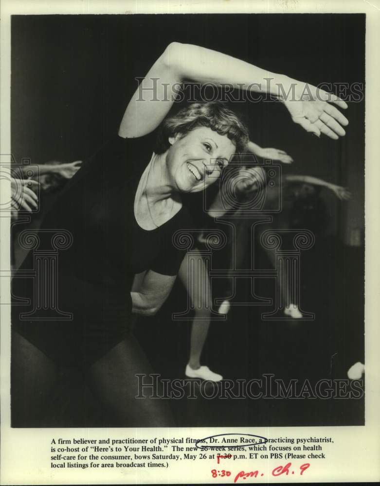 Press Photo Dr. Anne Race co-hosts Here&#39;s to Your Health, on PBS. - sap46761- Historic Images