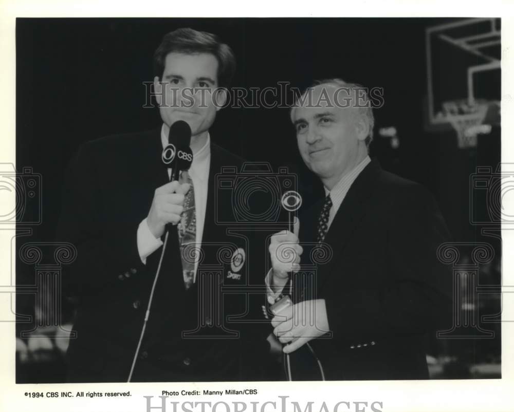 1994 Press Photo Jim Nantz &amp; Billy Packer host 1994 NCAA Men&#39;s Basketball.- Historic Images