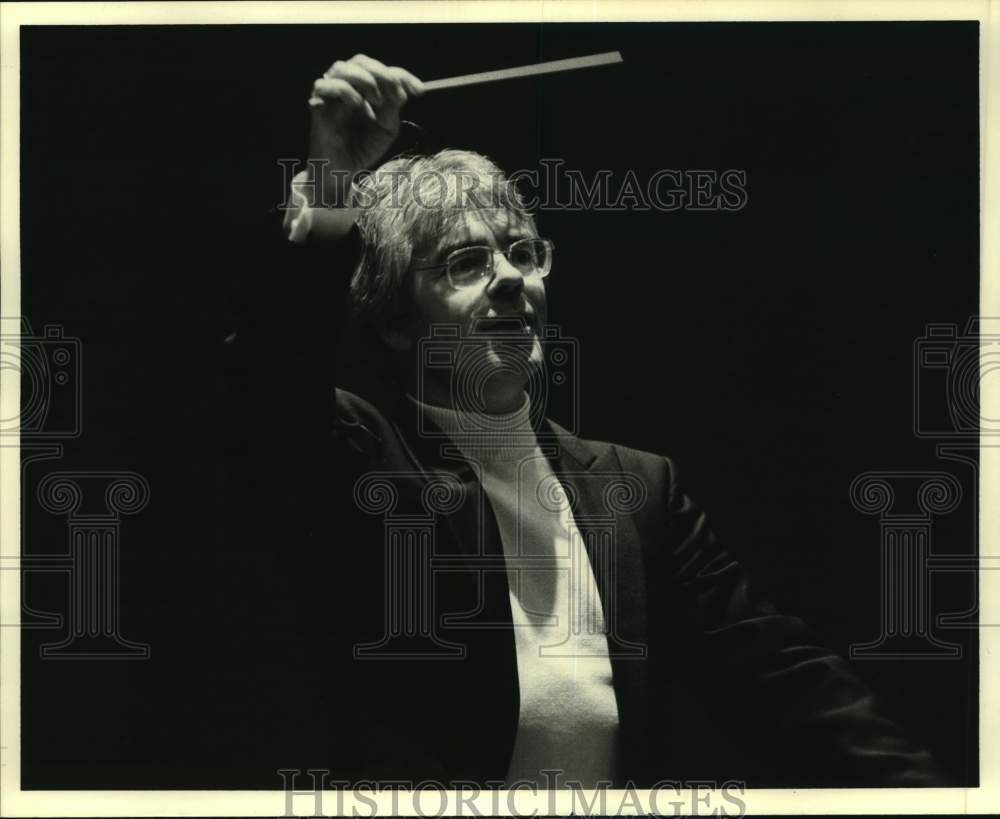 1982 Press Photo Conductor Helmuth Rilling - sap51962