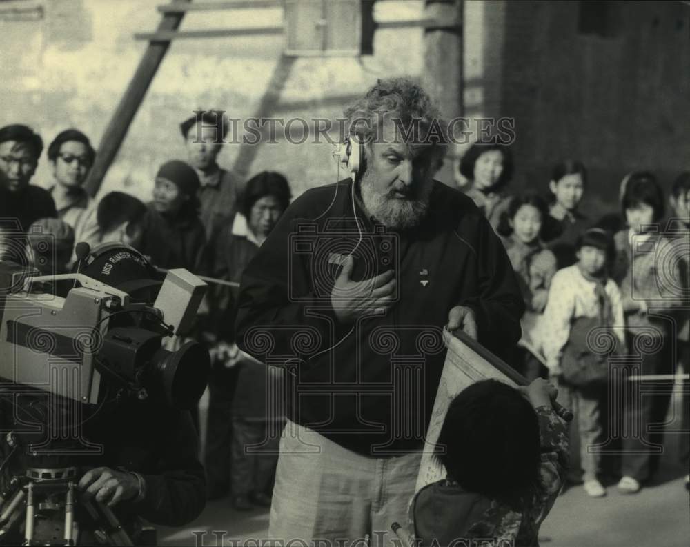 Press Photo Filmmaker Directs Movie Set - sap53358