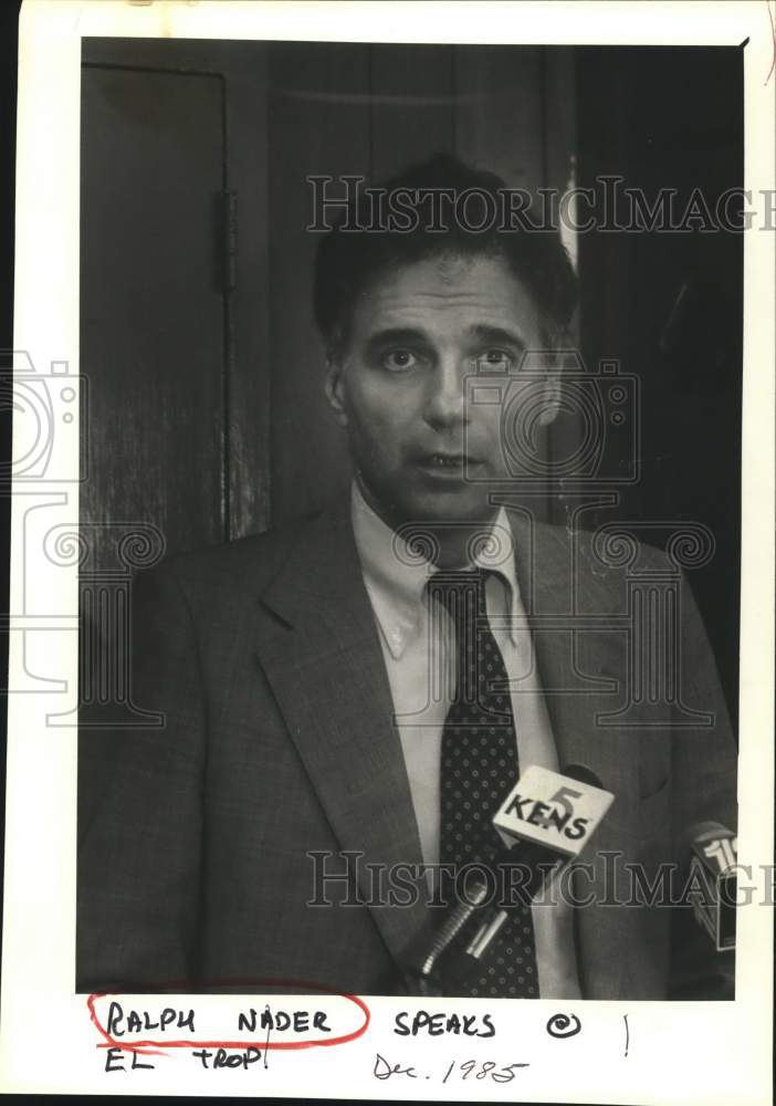 1985 Press Photo Ralph Nader Speaks at El Trop - sap74586- Historic Images