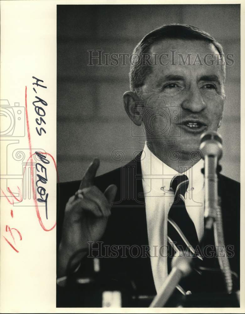 Press Photo H. Ross Perot Making Speech - sap74780- Historic Images