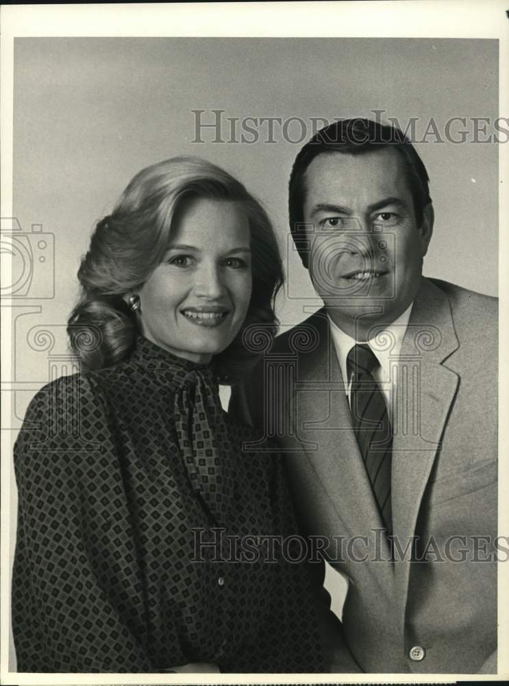 1982 Press Photo Bill Kurtis, Diane Sawyer of &quot;CBS Morning News&quot; - sap75067- Historic Images