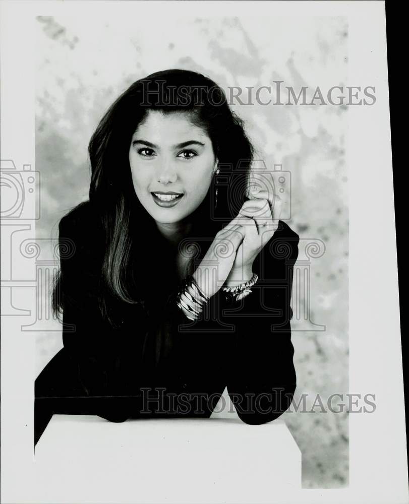 1990 Press Photo Daisy Fuentes, TV Host - sap77831- Historic Images