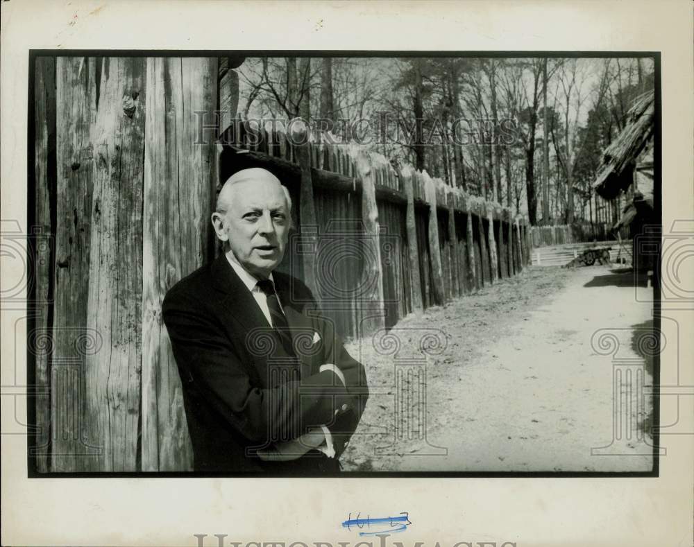 Press Photo Alistair Cooke - sap78096- Historic Images