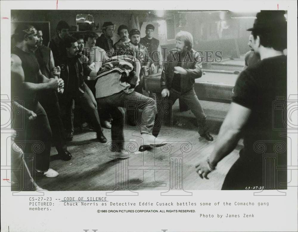 1985 Press Photo Actor Chuck Norris in "Code of Silence" Movie - sap78161- Historic Images