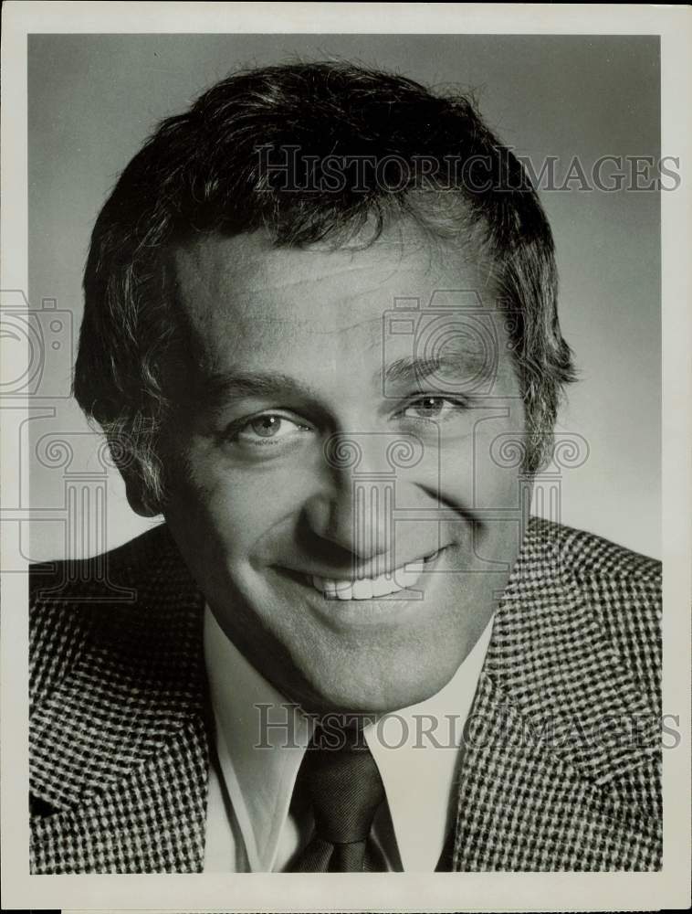 1976 Press Photo Actor Carmine Caride on "Phyllis" TV Show - sap78336- Historic Images