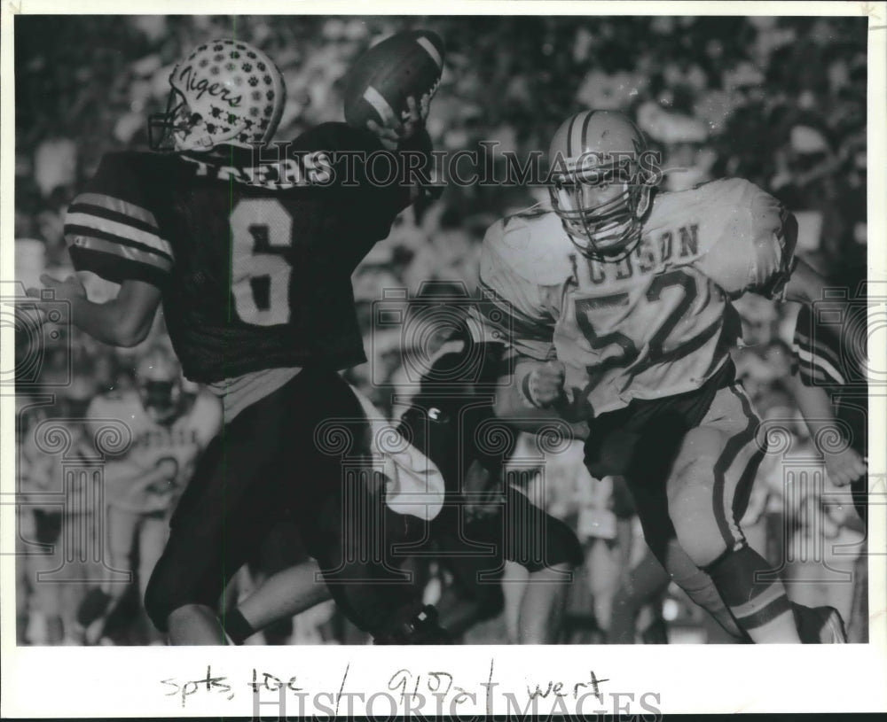 1988 Press Photo Carroll quarterback Michael Leal and Mike West of Judson- Historic Images