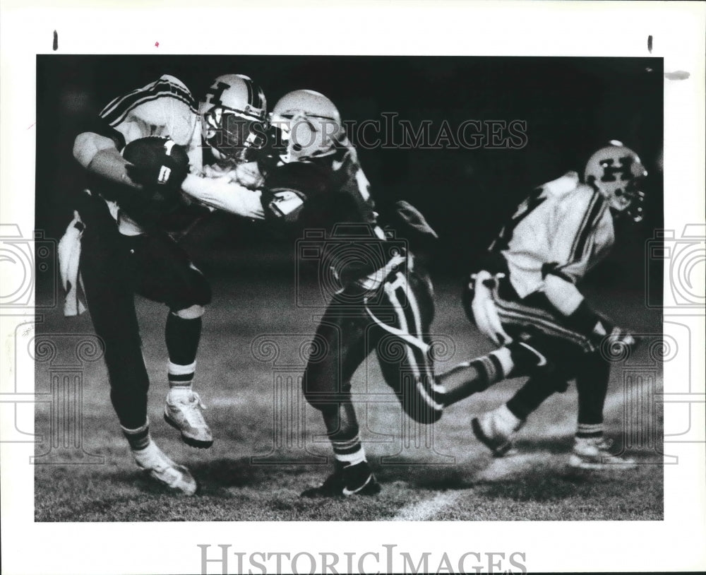 1989 Press Photo Highlands vs. Sam Houston high school football action- Historic Images