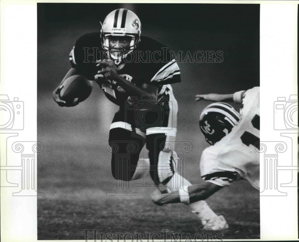1987 Press Football player Edward Miller of Clark High School - sas00156- Historic Images