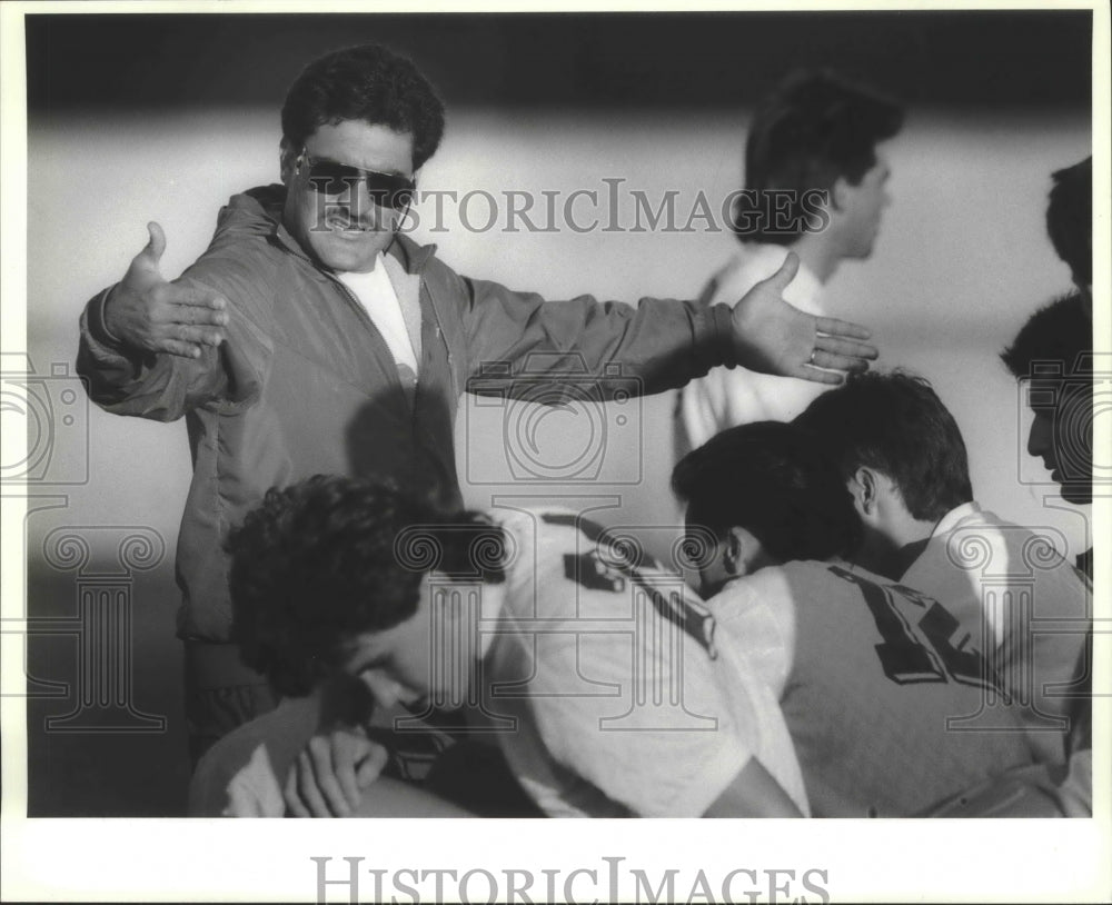 1990 Press Photo MacArthur High School soccer coach Tony Castaneda - sas00227- Historic Images