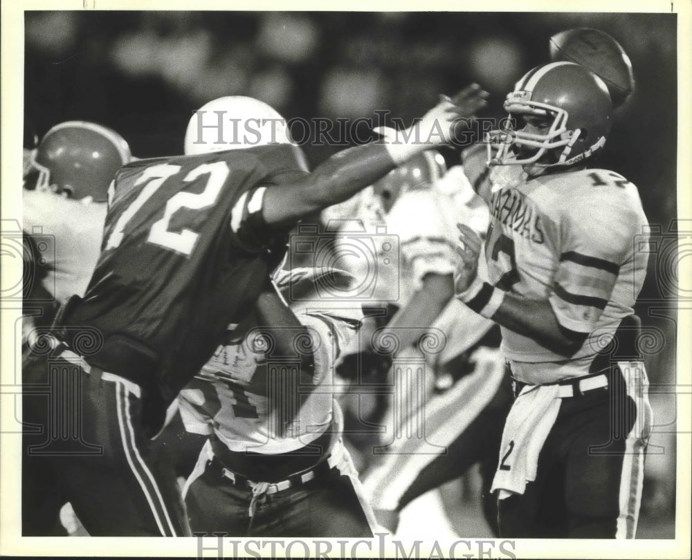 1985 Press Photo MacArthur and Jefferson face off in a high school football game- Historic Images