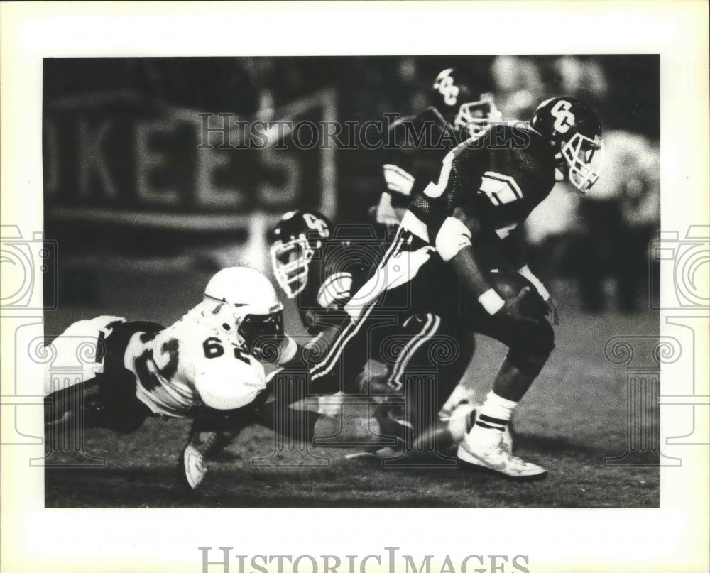 Press Photo Central Catholic takes on Sam Houston in a prep football game- Historic Images