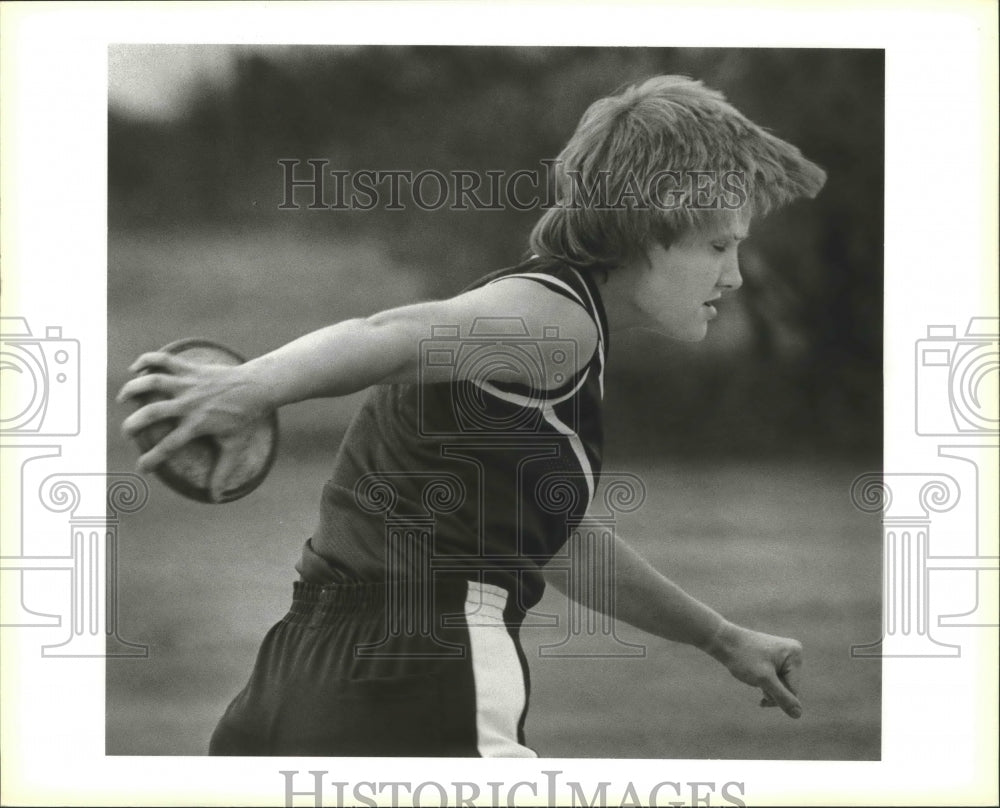 Press Photo Marshall discus thrower Lana Jokisch at Northside Stadium- Historic Images