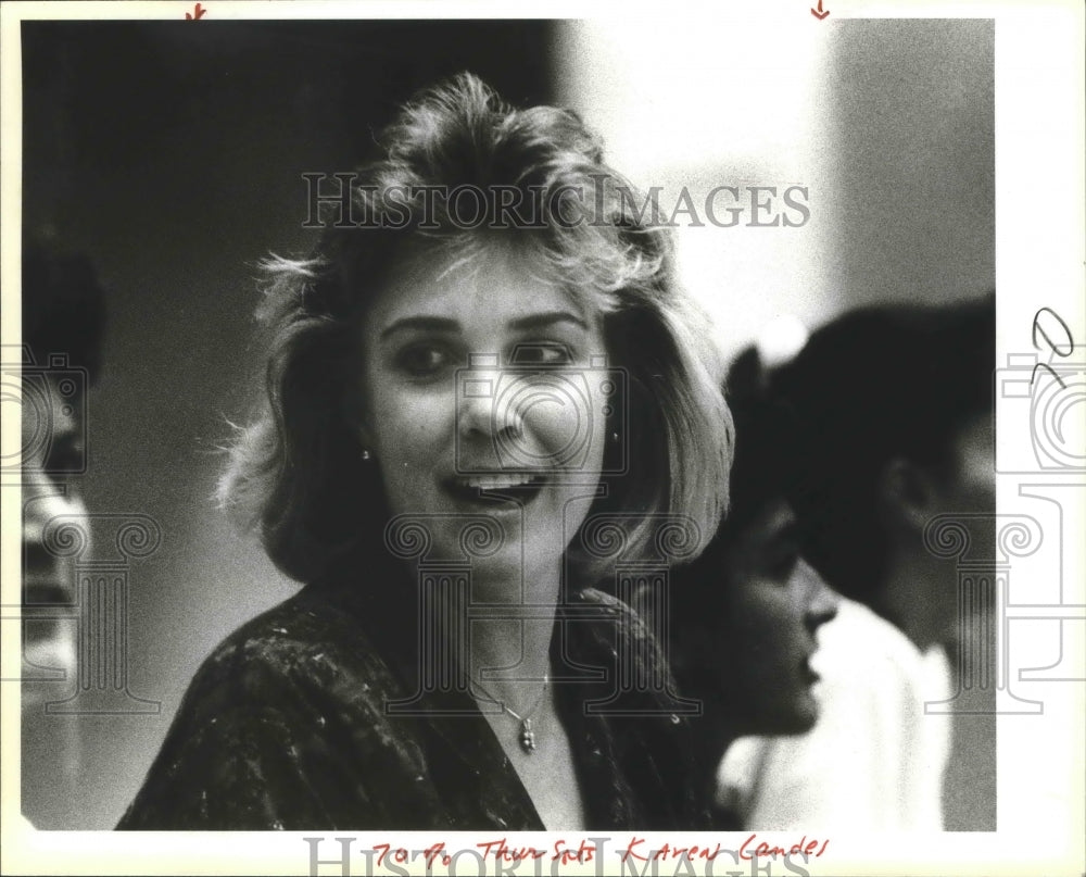 1987 Press Photo Madison High School volleyball coach Karen Landes - sas00416- Historic Images