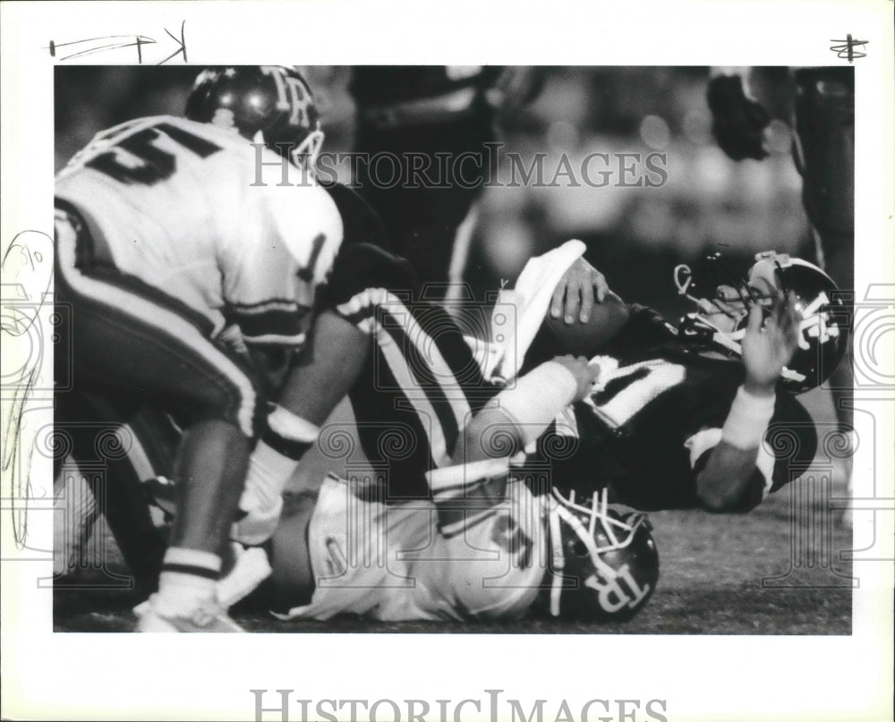 1989 Press Photo Churchill and Roosevelt square off in a prep football game- Historic Images